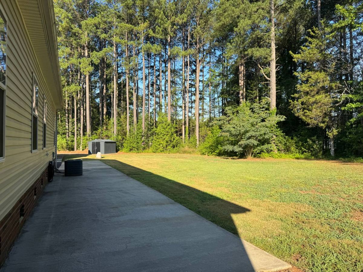 House for rent at 2805 Sweeping Pine Dr, Denver, NC 28037