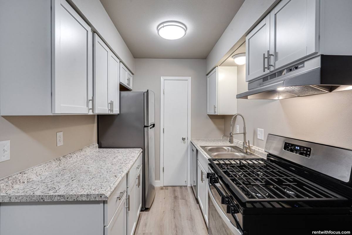 Apartment for rent at 1510-1520 Witzel Ave, Oshkosh, WI 54902