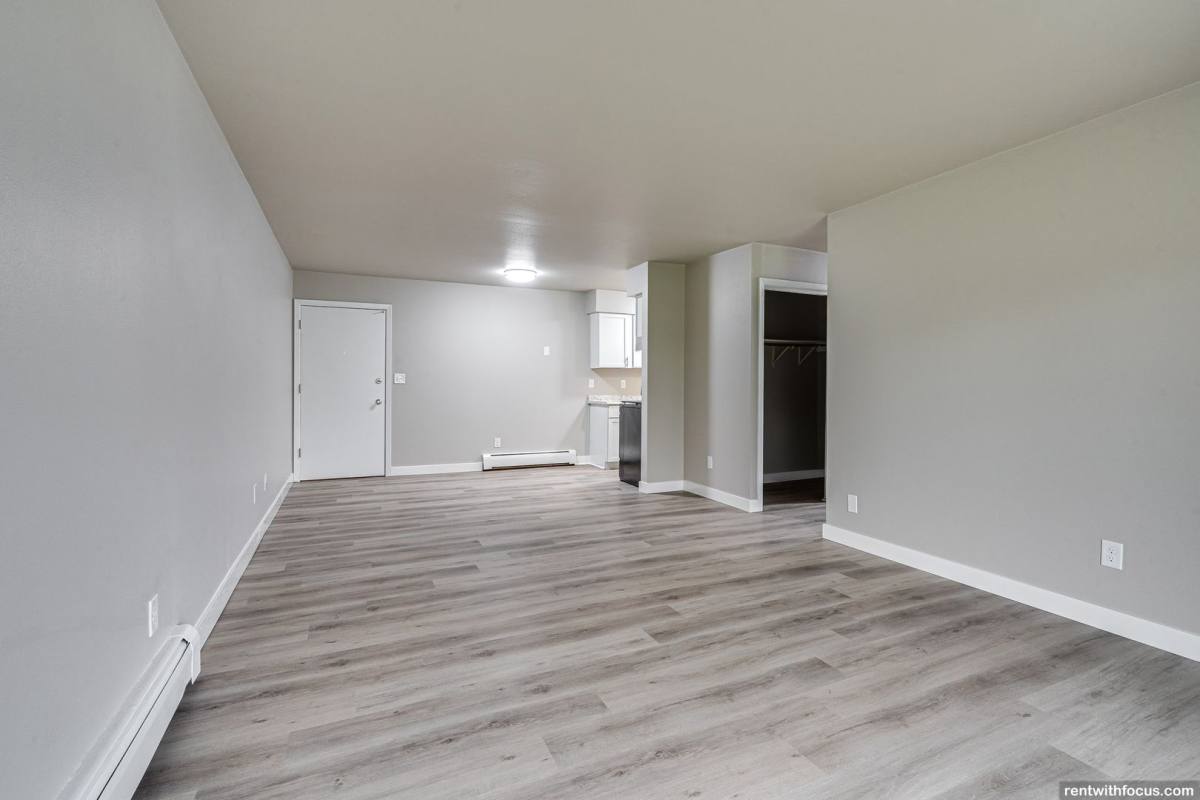 Apartment for rent at 1510-1520 Witzel Ave, Oshkosh, WI 54902