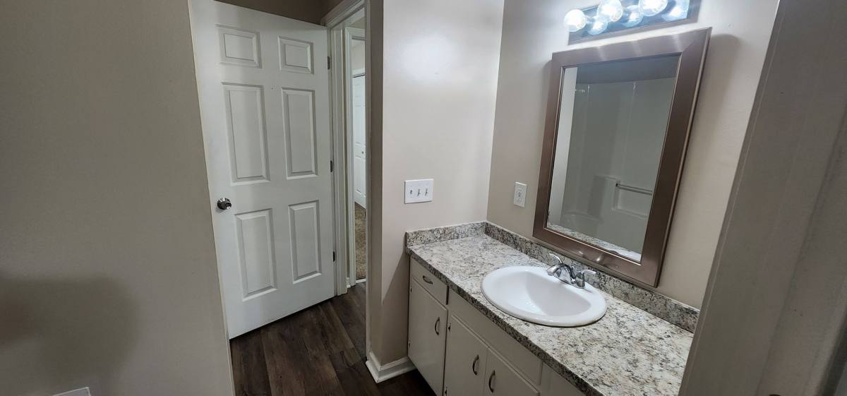 Apartment for rent at 471 4th St NW, Arab, AL 35016