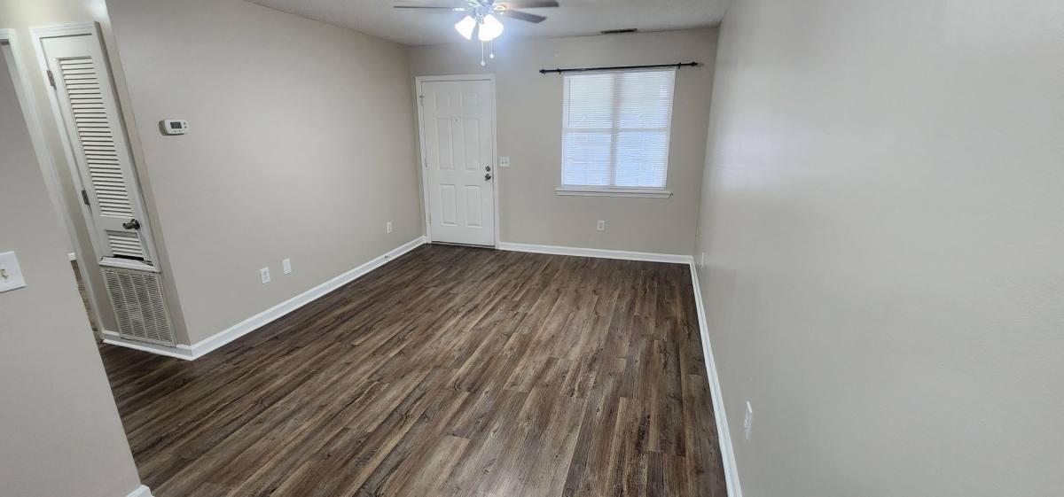 Apartment for rent at 471 4th St NW, Arab, AL 35016