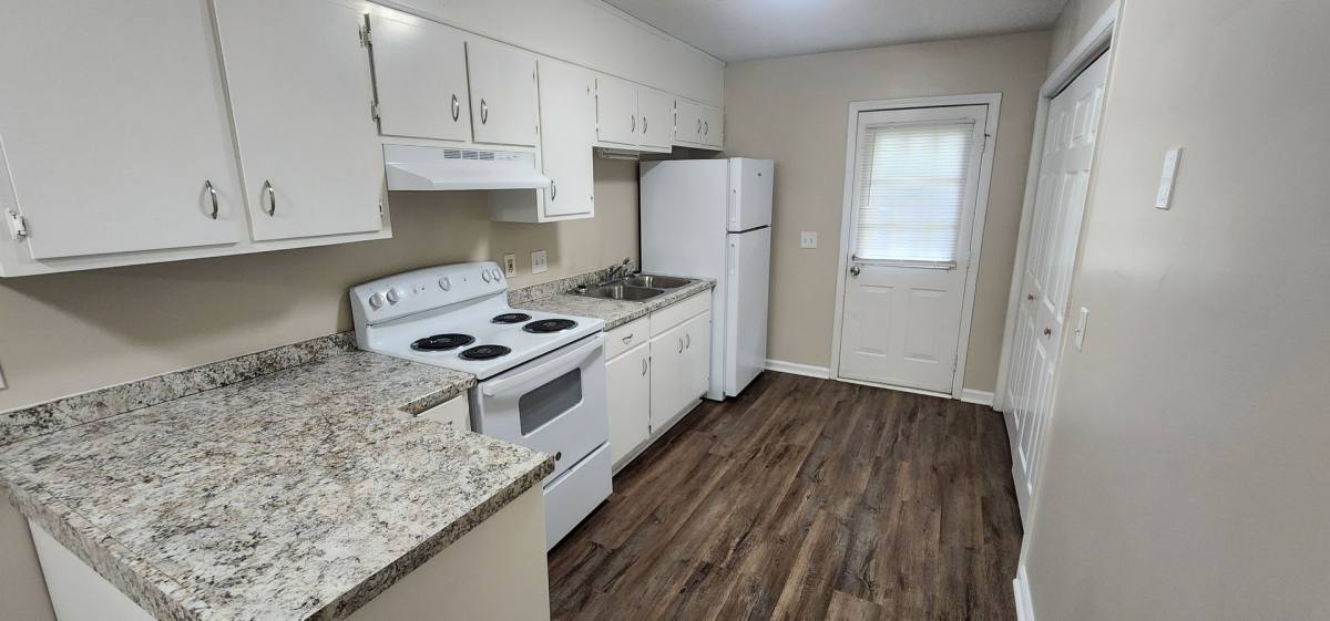 Apartment for rent at 471 4th St NW, Arab, AL 35016
