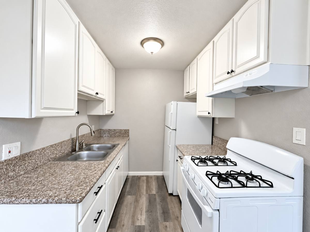 Apartment for rent at Oak Plaza, 2512 Edison Ave, Sacramento, CA 95821