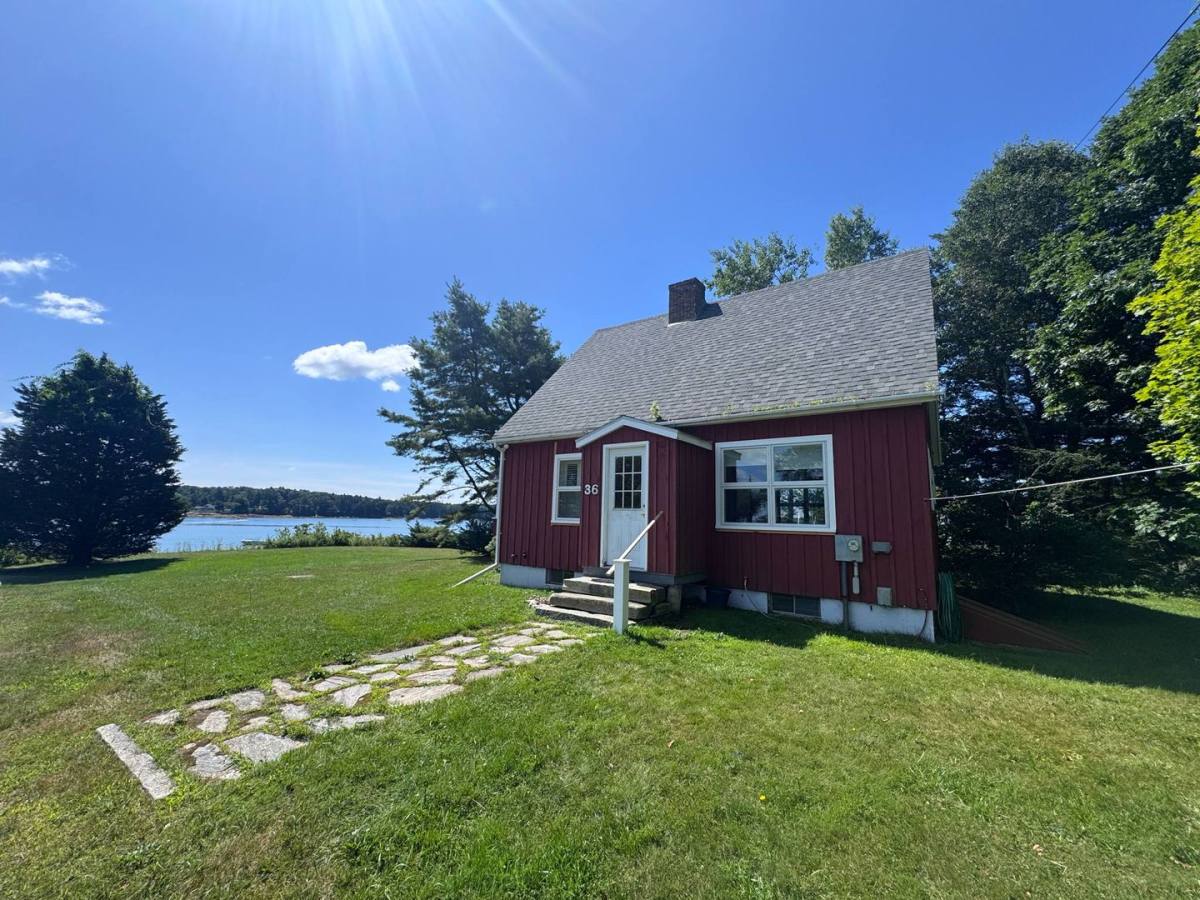 House for rent at 36 Webb Field Rd, Brunswick, ME 04011