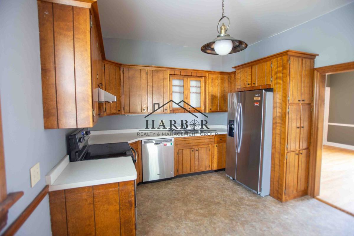 House for rent at 825 6th Ave SW, Rochester, MN 55902