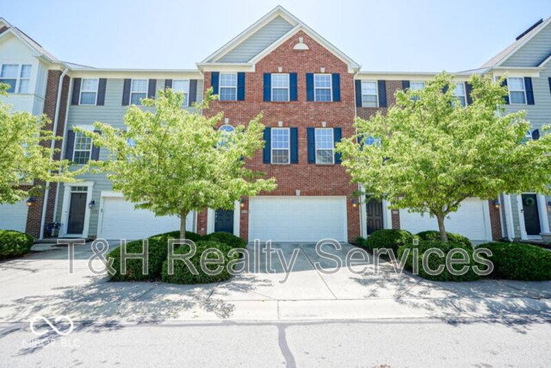 Townhouse for rent at 9059 Rider Dr, Fishers, IN 46038