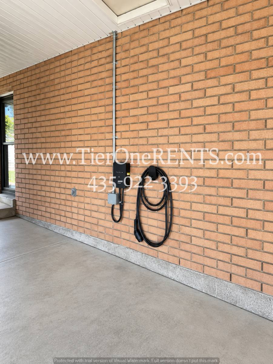 Townhouse for rent at 2936 S Adams St, Salt Lake City, UT 84115