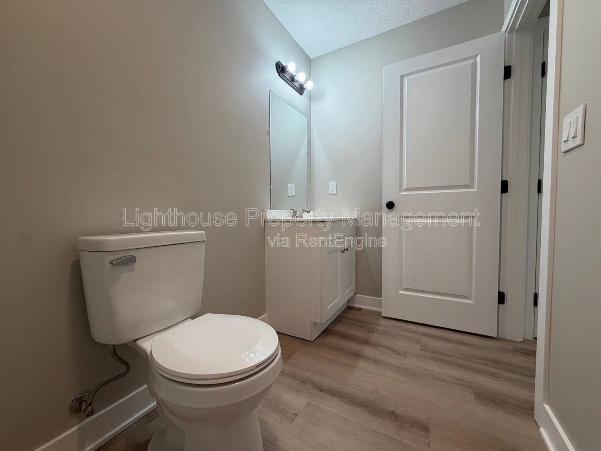 Apartment for rent at 310 Allen Ave #1, Muskegon, MI 49442
