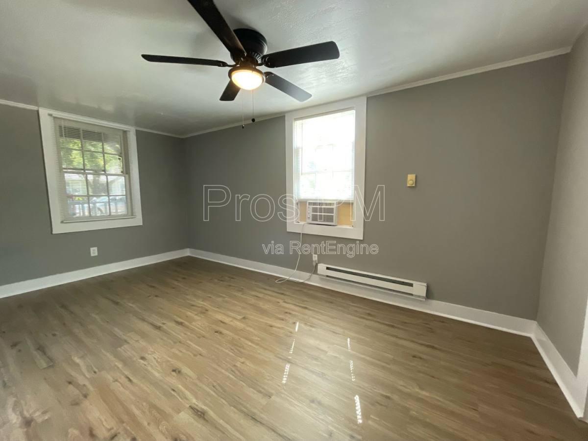 House for rent at 216 E Division St, Pilot Point, TX 76258