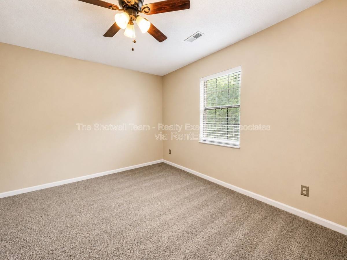 Condo for rent at 437 S Gallaher View Rd #7, Knoxville, TN 37919