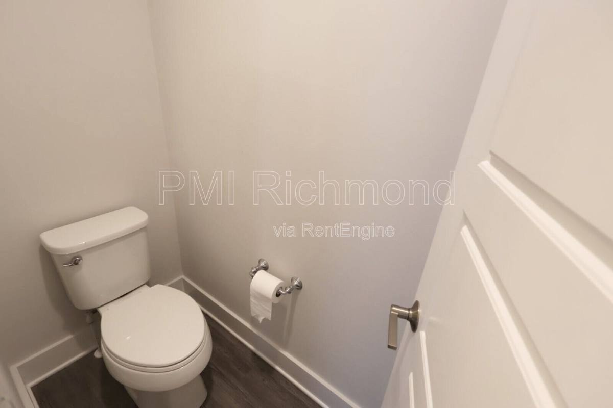 Apartment for rent at 4344 Bon Secours Parkway #B, Henrico, VA 23233