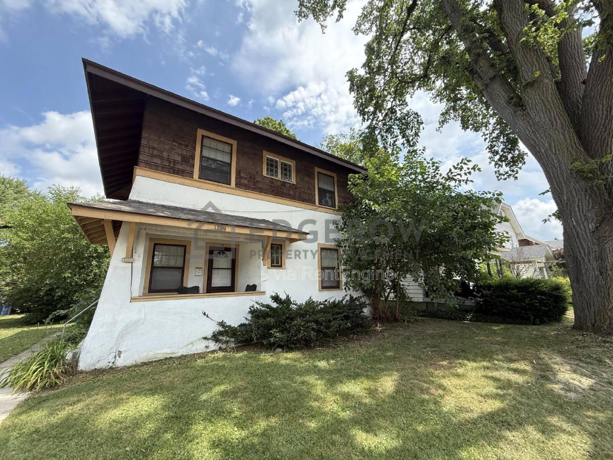 House for rent at 1139 Walker Ave NW, Grand Rapids, MI 49504