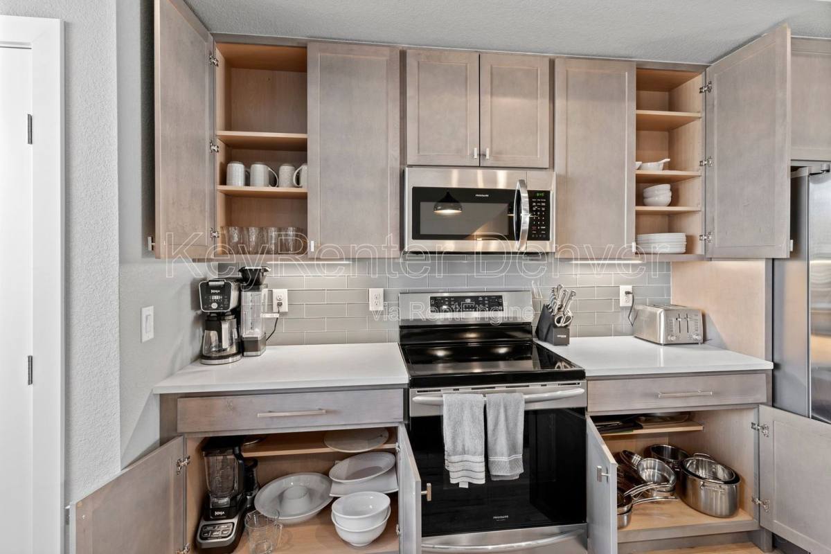 7669 W 41st Ave, Wheat Ridge, CO 80033 - Townhouse for Rent - Image 12