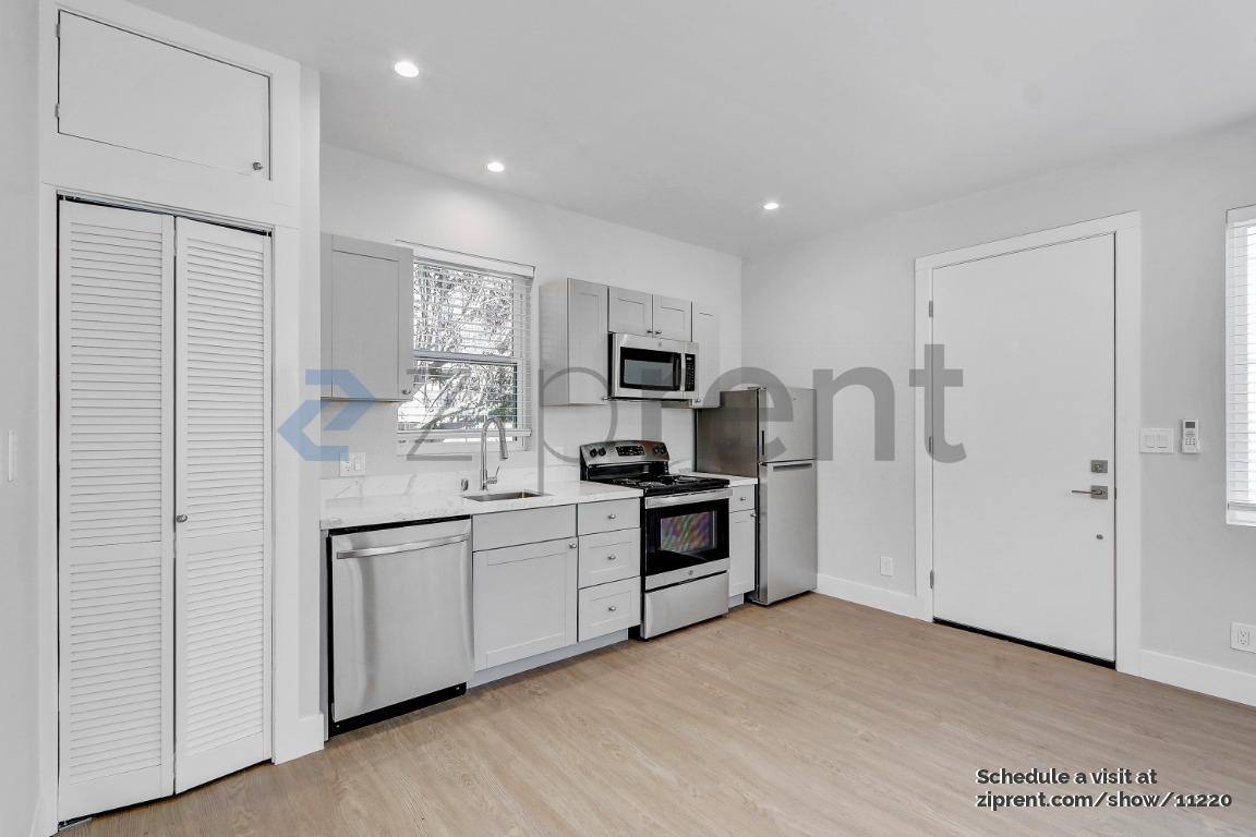 House for rent at 1559 9th Ave #A, San Francisco, CA 94122