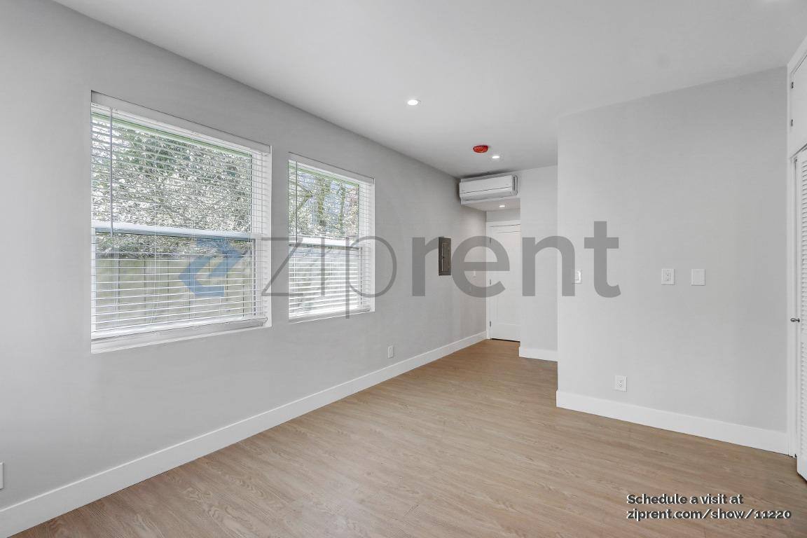 House for rent at 1559 9th Ave #A, San Francisco, CA 94122