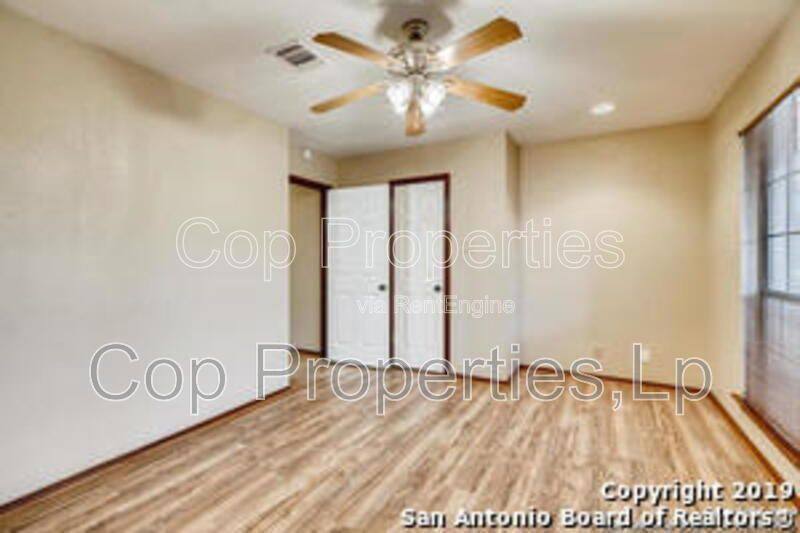 Apartment for rent at 8633 Datapoint Dr #210, San Antonio, TX 78229