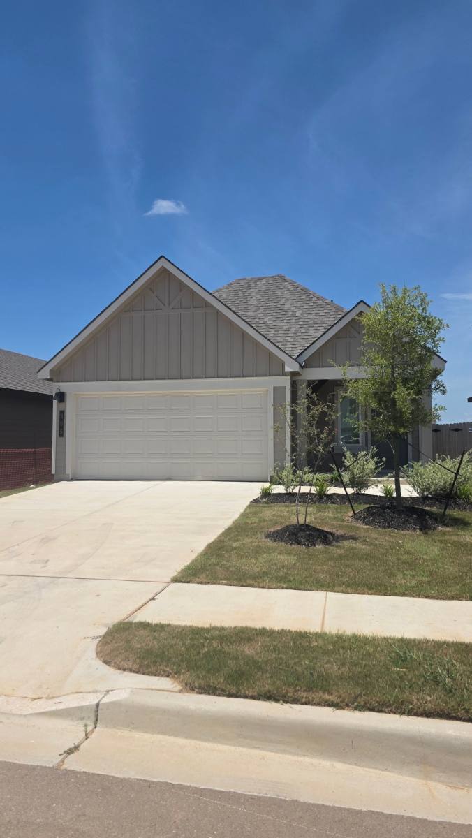 House for rent at 305 Randall Place, Rockdale, TX 76567