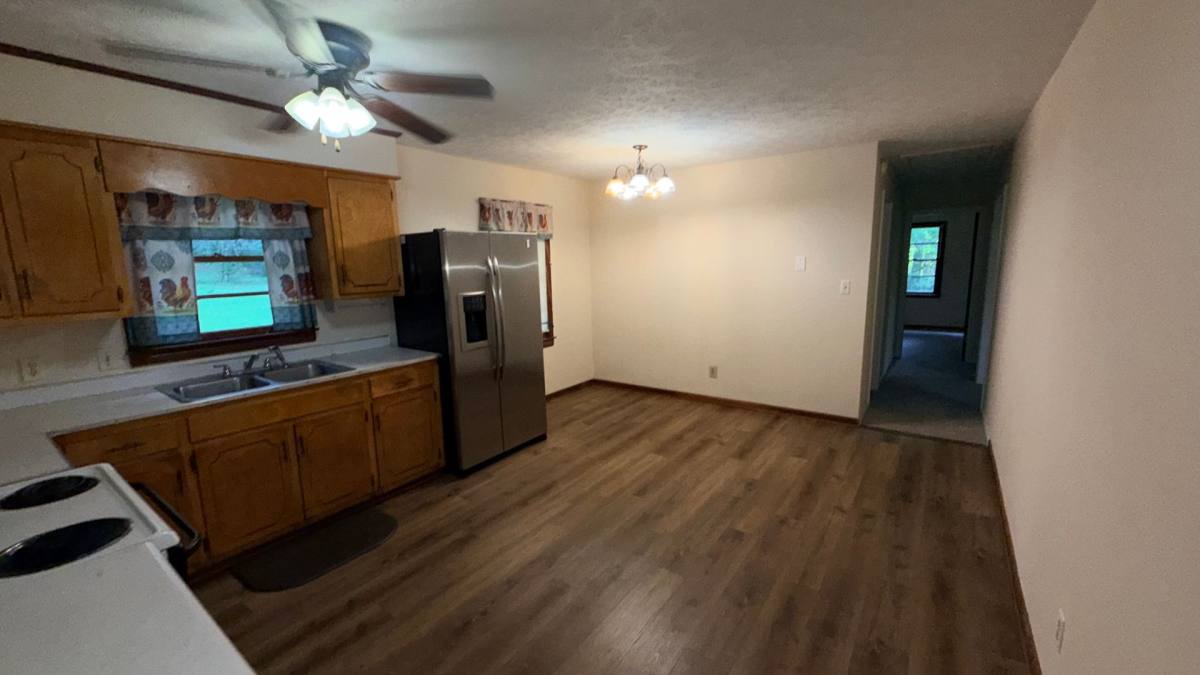 House for rent at 1900 Grady Rd, Cedartown, GA 30125