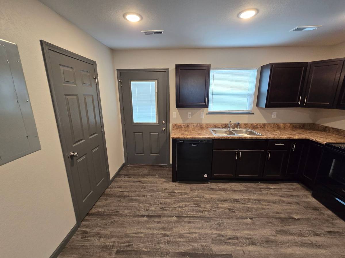 Townhouse for rent at 101 College Village Dr, Union, MO 63084