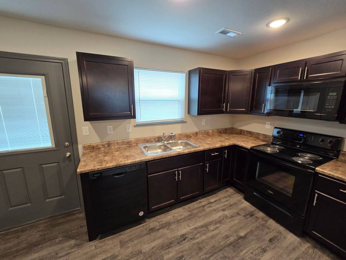 Townhouse for rent at 101 College Village Dr, Union, MO 63084