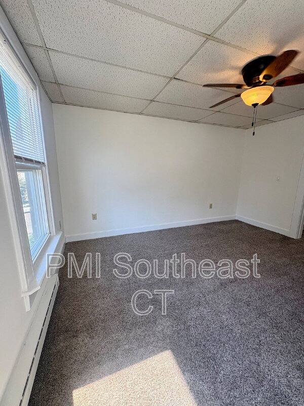 Apartment for rent at 285 Montauk Ave #4, New London, CT 06320