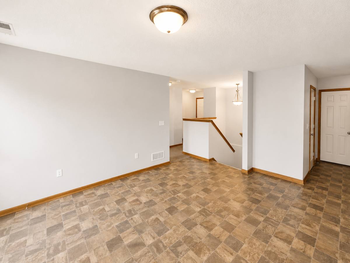 House for rent at 1942 S Powahatan Court, Independence, MO 64057