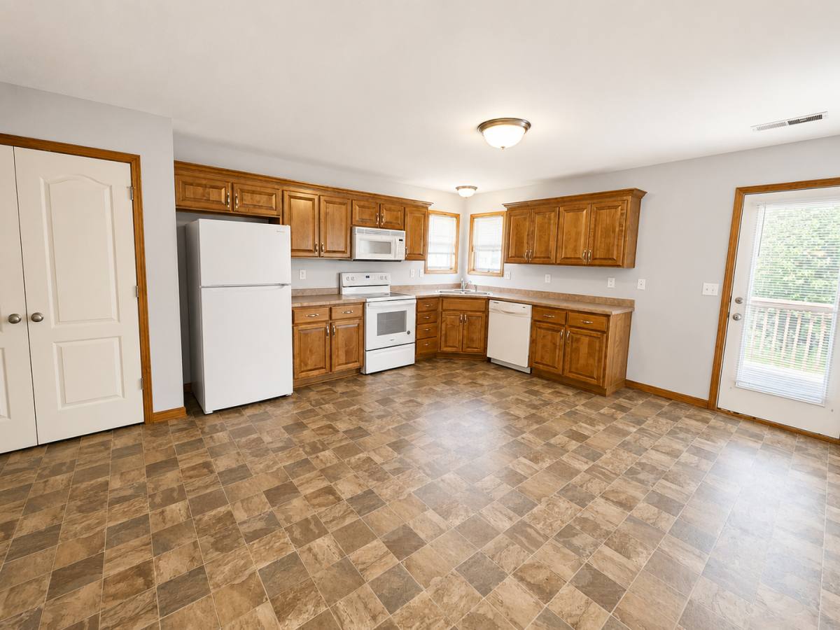 House for rent at 1942 S Powahatan Court, Independence, MO 64057