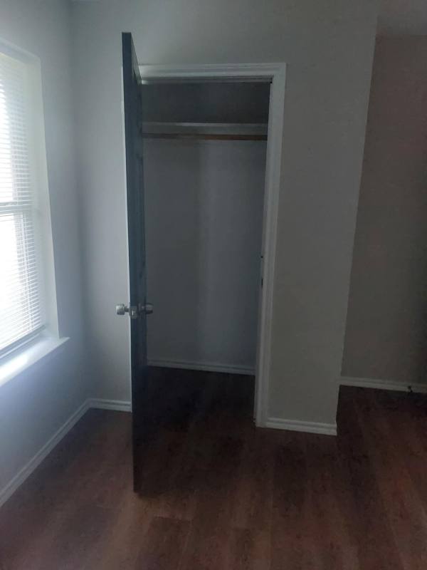 House for rent at 1701 W Doyle St, Granbury, TX 76048