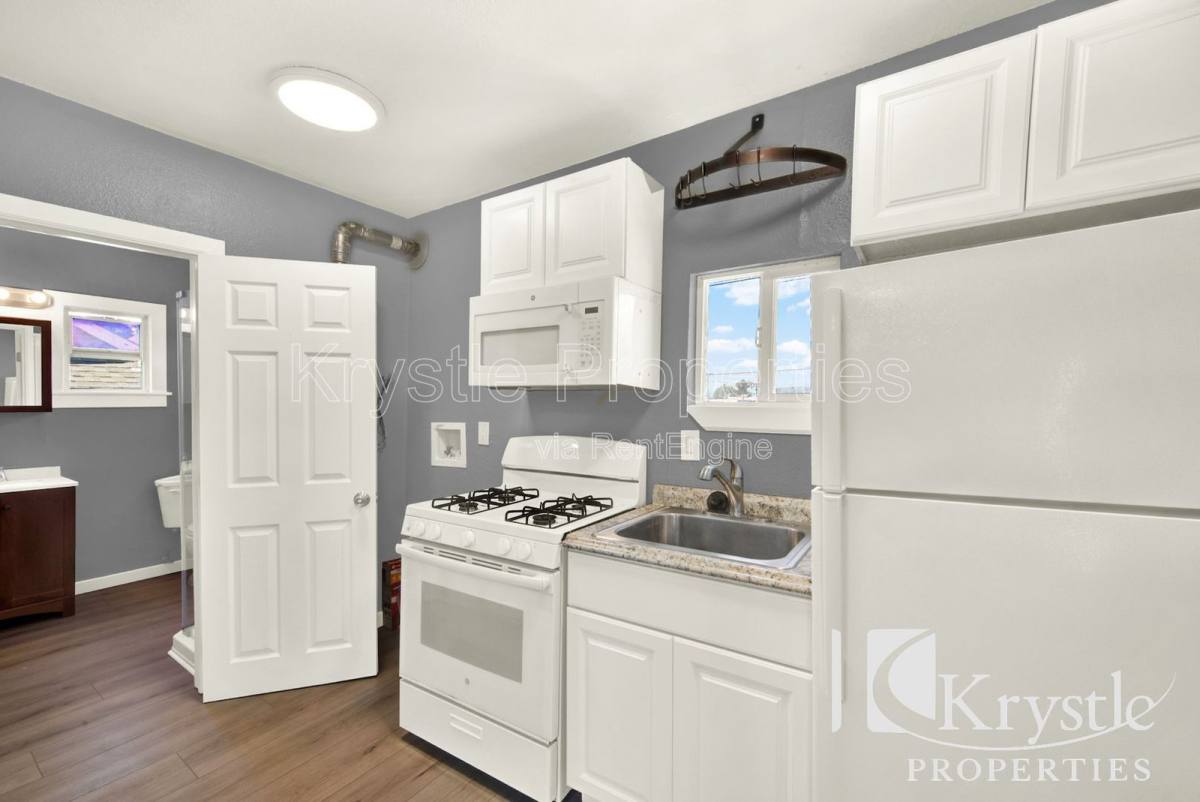 Apartment for rent at 132 Tennessee St, Vallejo, CA 94590