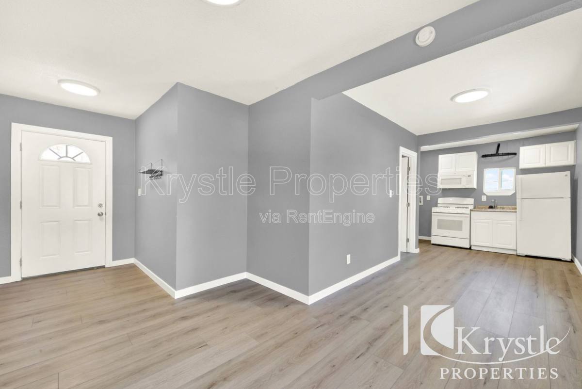 Apartment for rent at 132 Tennessee St, Vallejo, CA 94590