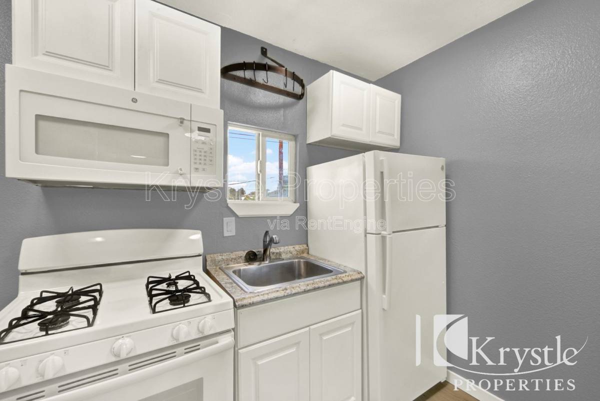Apartment for rent at 132 Tennessee St, Vallejo, CA 94590
