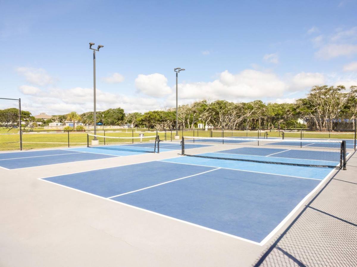Apartment for rent at 211 Coastal Point Dr, Atlantic Beach, NC 28512
