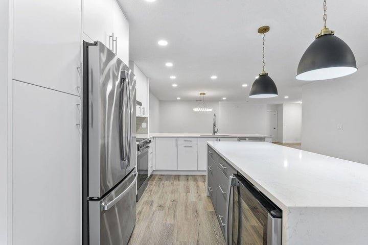 House for rent at 9180 Pine Springs Dr, Boca Raton, FL 33428