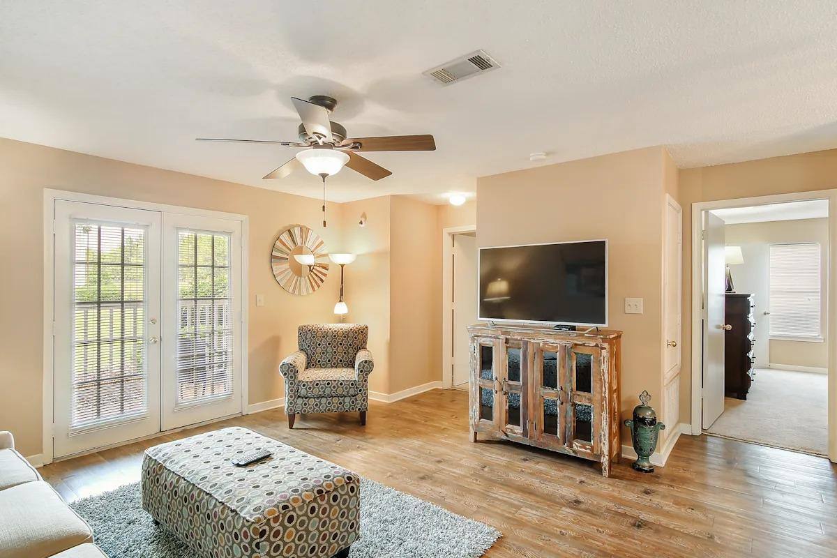 Apartment for rent at 3946 Highway 182 E, Columbus, MS 39702