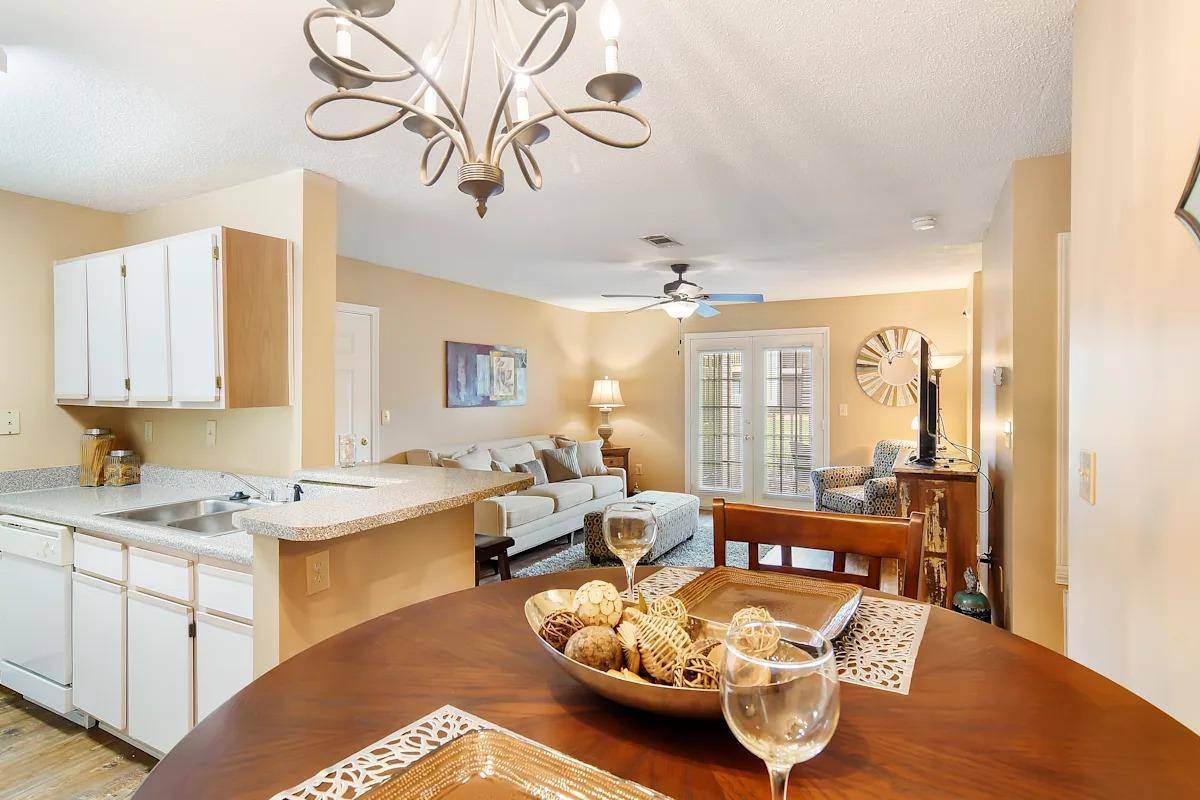 Apartment for rent at 3946 Highway 182 E, Columbus, MS 39702