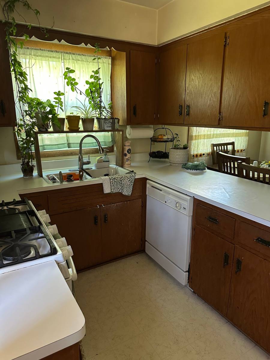 Townhouse for rent at 18495 Pleasant St, Brookfield, WI 53045