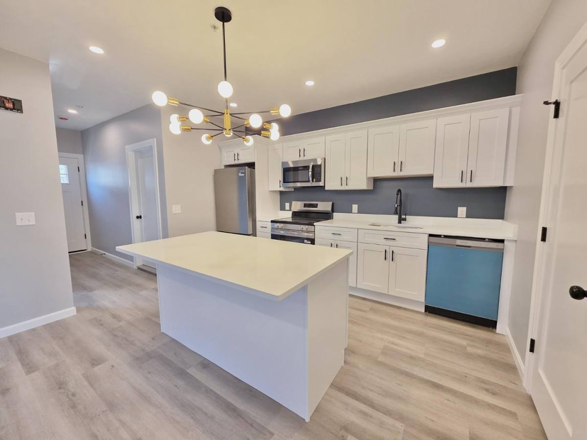 Apartment for rent at 1965 Smith St #2L, North Providence, RI 02911