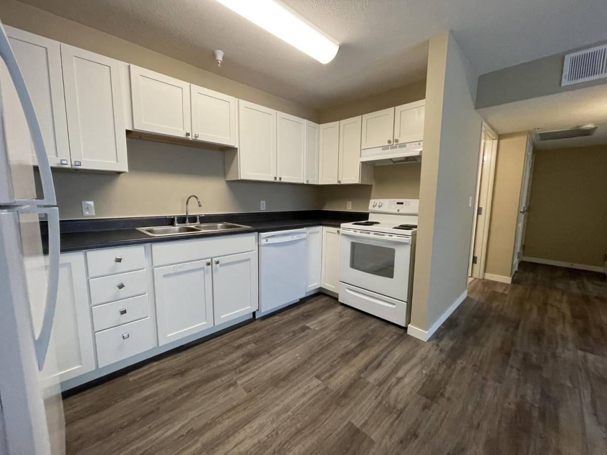 Apartment for rent at 511 Cavalier Dr #105, Culver, IN 46511