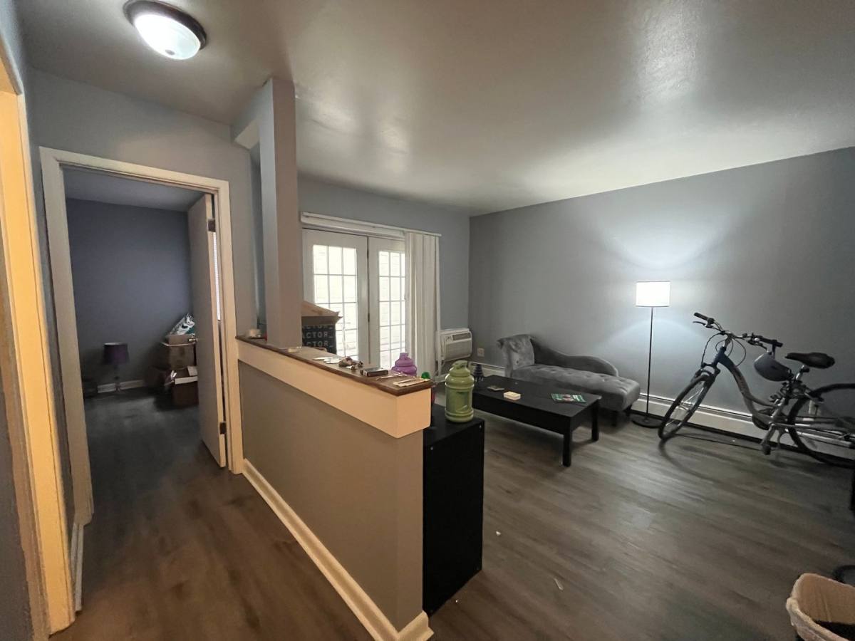 1576 N Warren Ave, Milwaukee, WI 53202 - Apartment for Rent