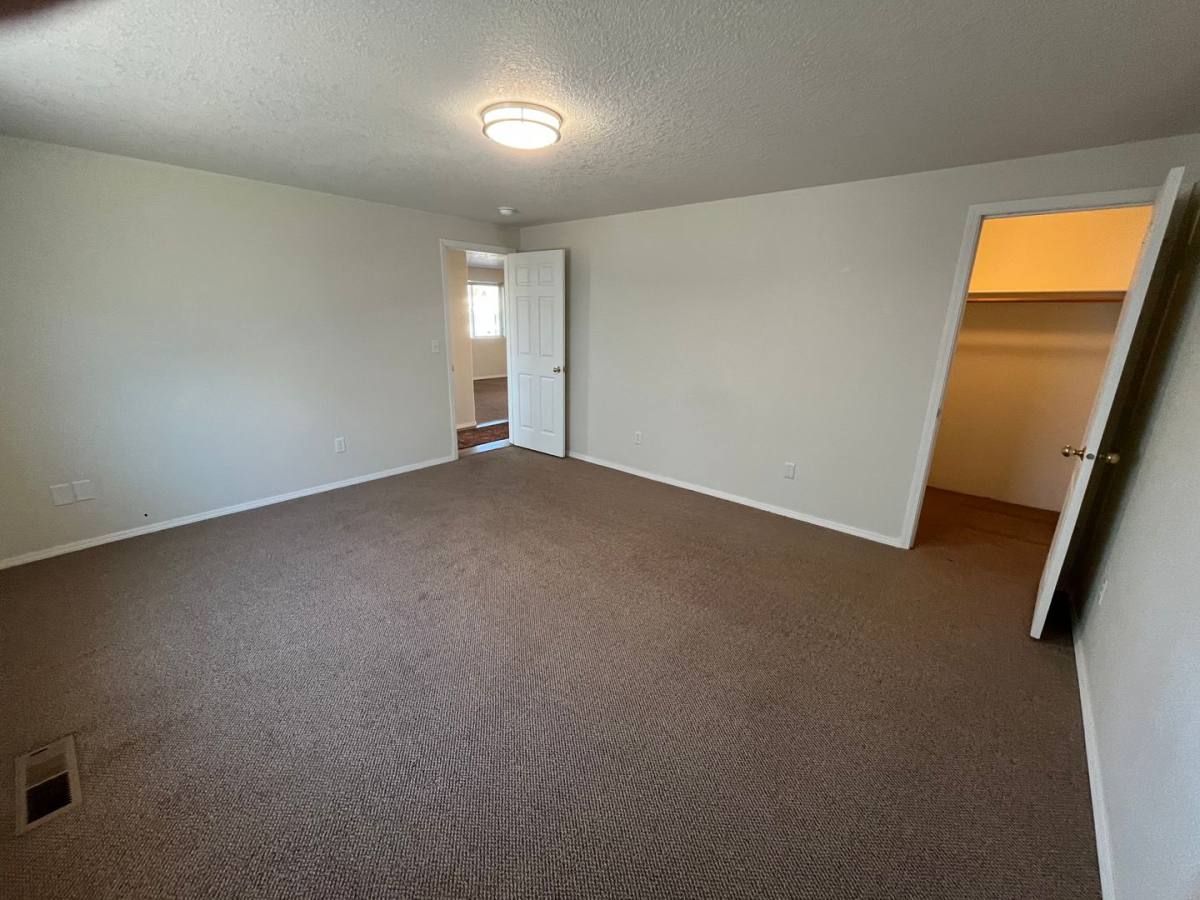 Apartment for rent at 157 W Sisters Park Dr, Sisters, OR 97759