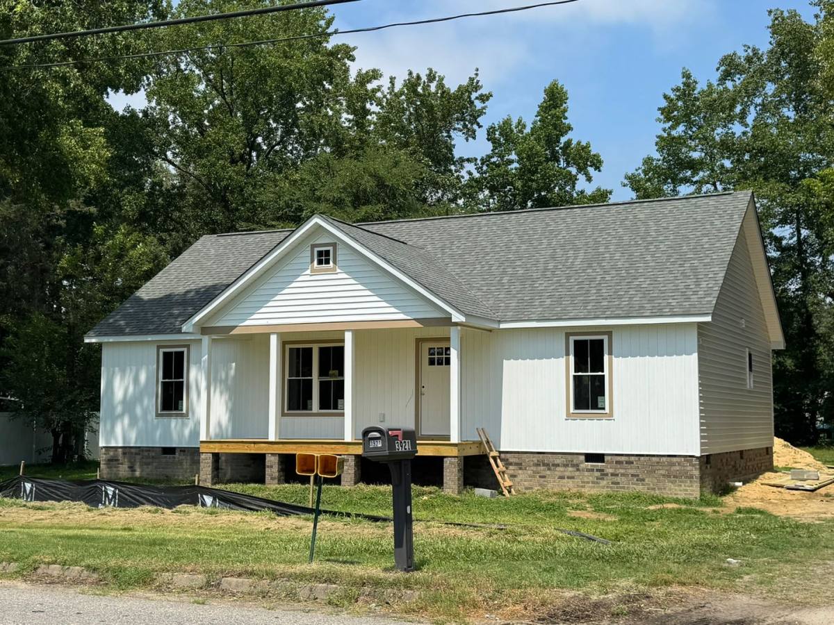 House for rent at 3921 Jefferson Park Rd, Hopewell, VA 23860