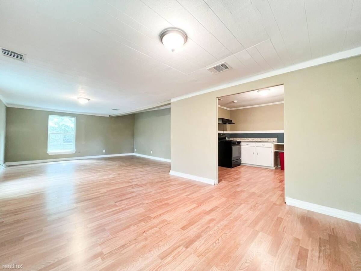 House for rent at 636 N Wilcox St, Rockdale, TX 76567