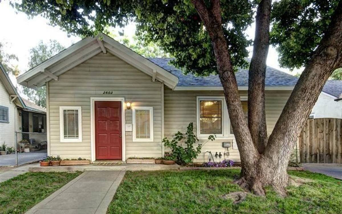 House for rent at 2603 16th St, Sacramento, CA 95818