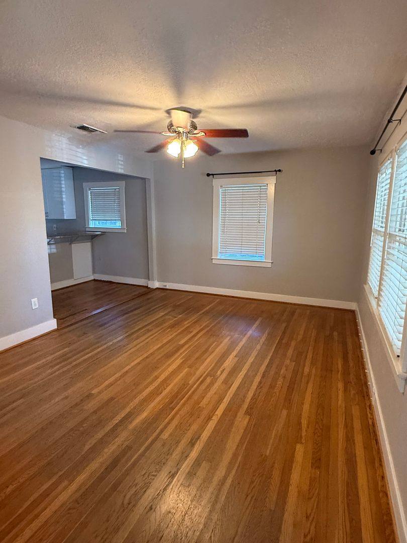House for rent at 2603 16th St, Sacramento, CA 95818