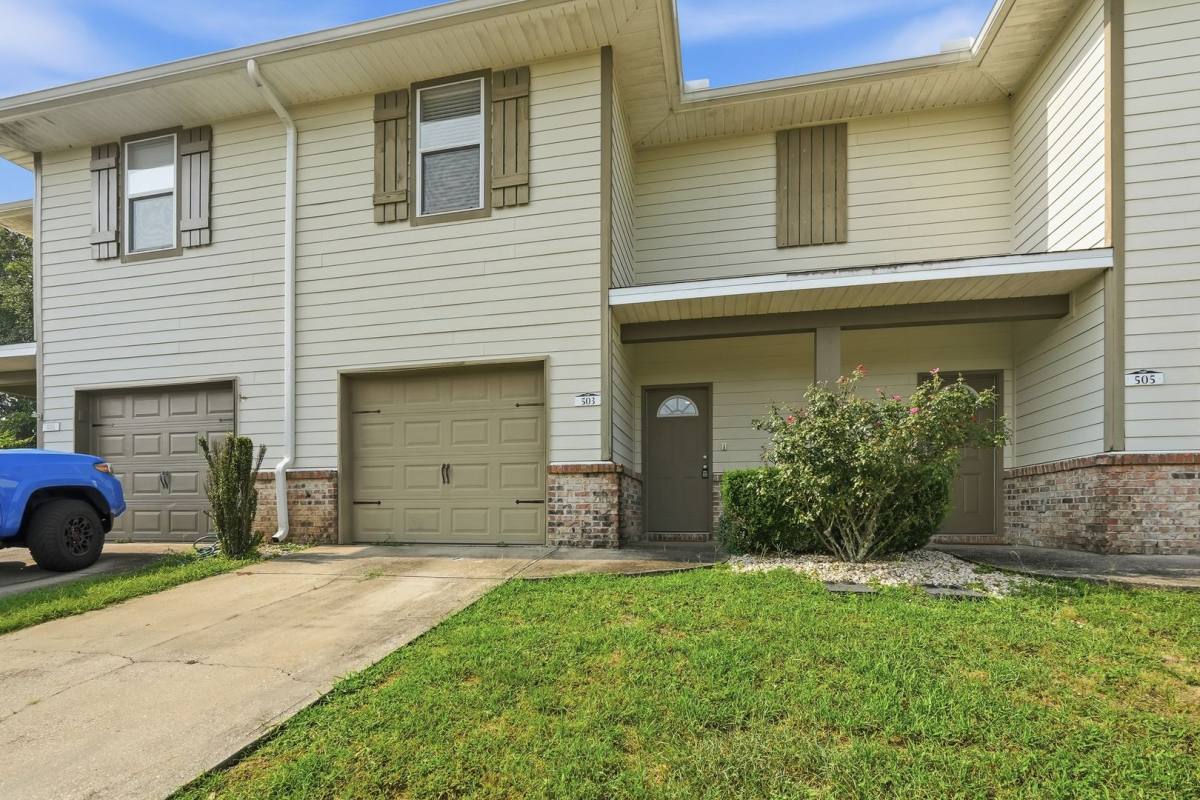Townhouse for rent at 503 Arbor Lake Dr, Crestview, FL 32536