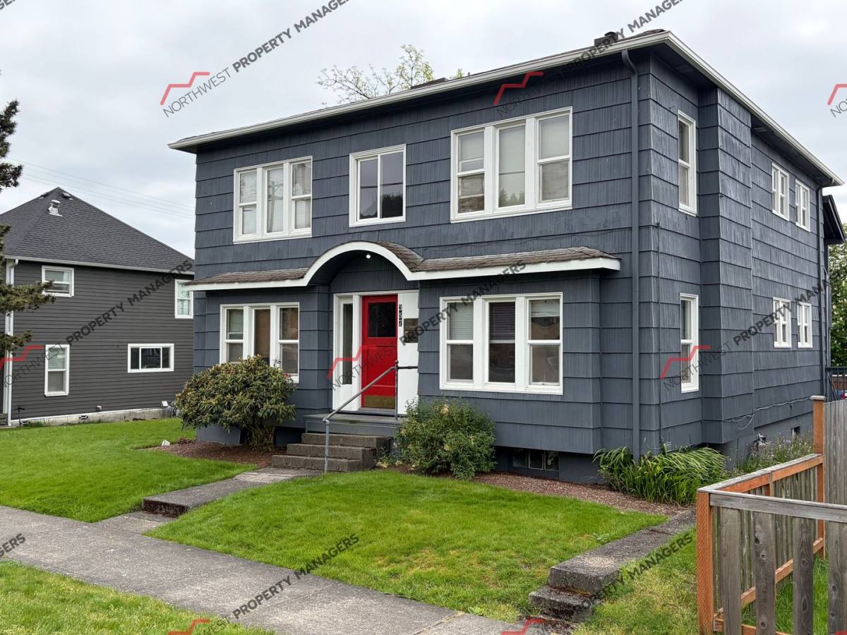Apartment for rent at 357 S Market Blvd, Chehalis, WA 98532