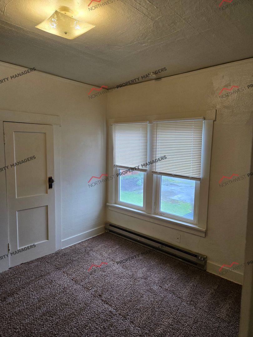 Apartment for rent at 357 S Market Blvd, Chehalis, WA 98532