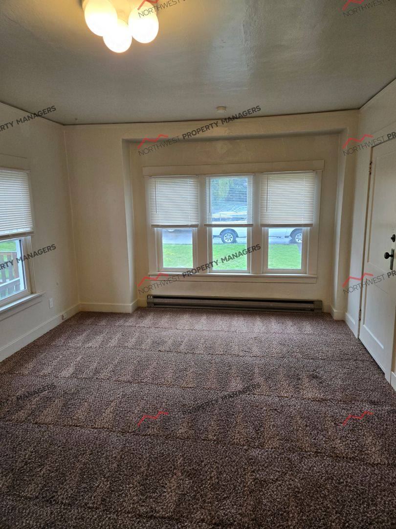 Apartment for rent at 357 S Market Blvd, Chehalis, WA 98532