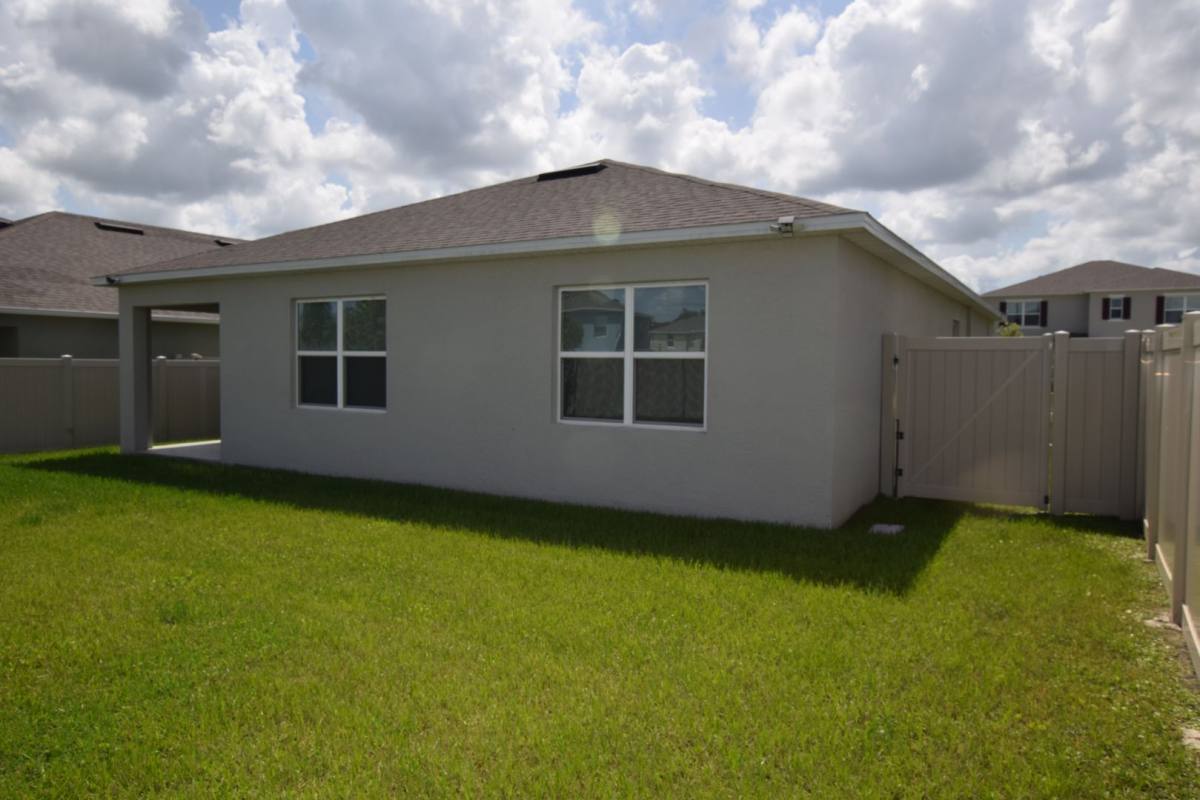House for rent at 5215 Mahogany Dr, Mount Dora, FL 32757
