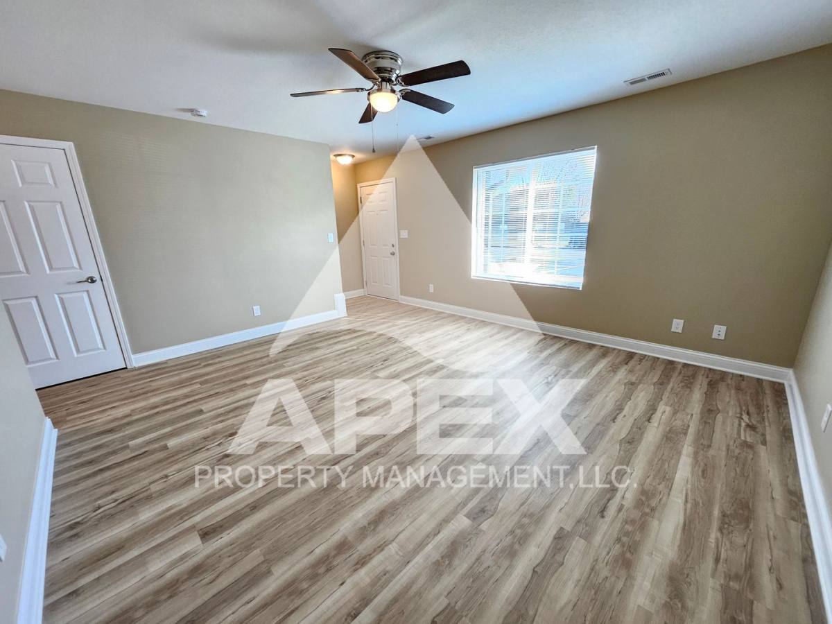1540 E Old Topside, Louisville, TN 37777 - Townhouse for Rent - Image 6